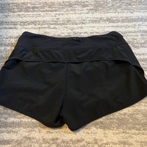 Lululemon running shorts sz 6